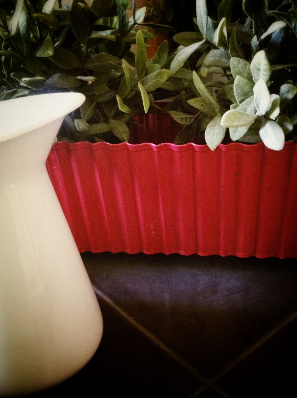 wavy red planter