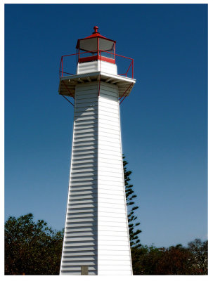lighthouse red