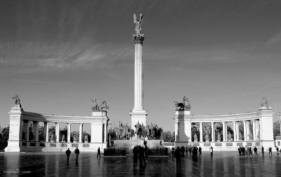 Heros Square