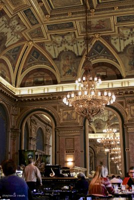 Parisi Caf