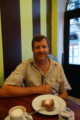 A stop for coffee and almond tart