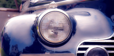 25. Headlight in the Cloudy Blue