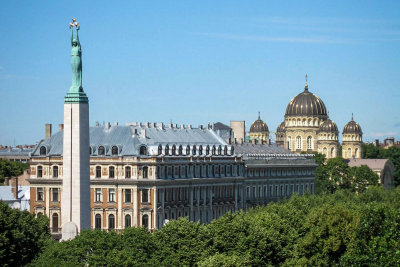 2006  Riga -- View of Freedom Monument from Hotel Riga NW-2a.jpg