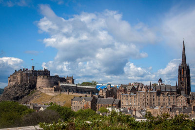Edinburgh Castle and surroundings MU.jpg