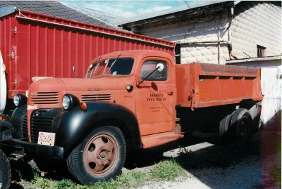 1990s Farm Truck Illinois NW.jpg
