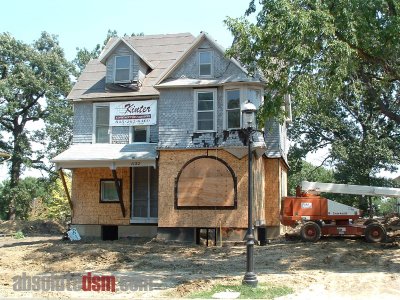 shermanhillhousemove4_aug06.jpg