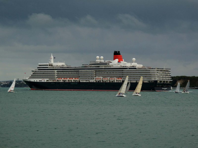 QUEEN ELISABETH 2