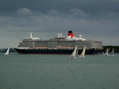 QUEEN ELISABETH 2