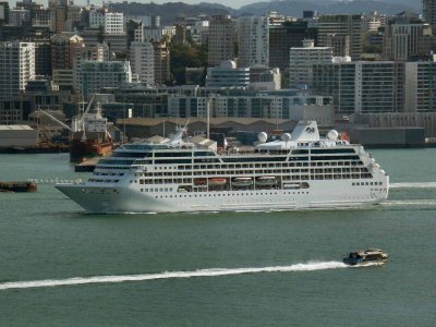 PACIFIC PRINCESS 1