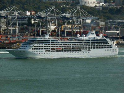 PACIFIC PRINCESS 2