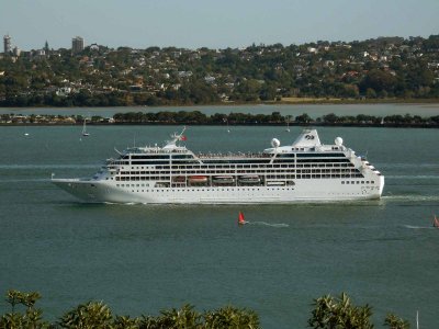 PACIFIC PRINCESS 5