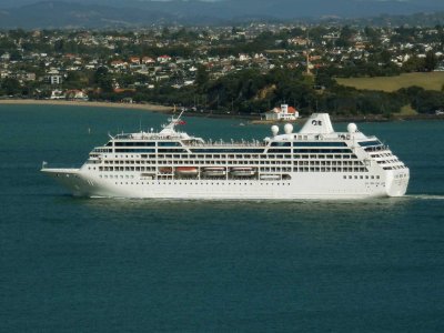 PACIFIC PRINCESS 6