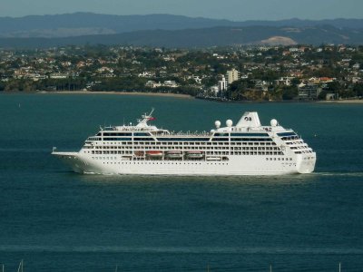PACIFIC PRINCESS 7