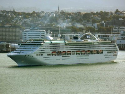 SEA PRINCESS 5