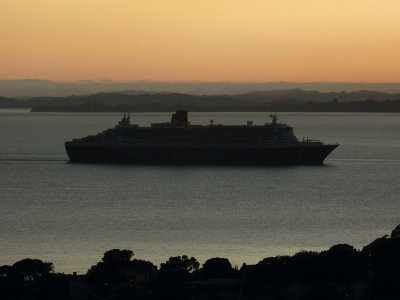 Queen Mary 2_9