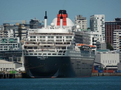 Queen Mary 2_30