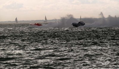 power boat racing by gmc