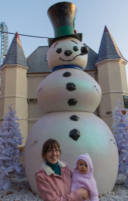 5580-ChristmasTown-121201.jpg