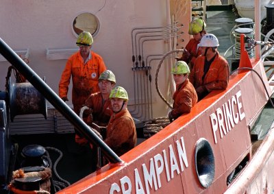 The Grampian Prince crew rope handling