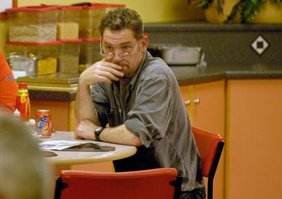 Gordon deep into the quiz