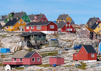 Aasiaat colourful houses