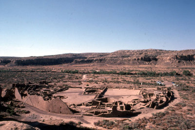 Pueblo Bonito from cliff above