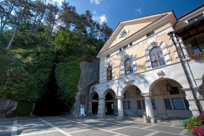 Postojna Cave