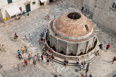 Dubrovnik, Onofrio's fountain