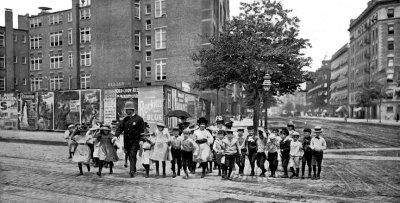1899 - Crossing 7th Avenue at 116th Street