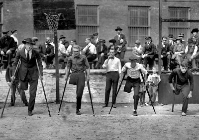 1919 - War veterans in a one-legged race