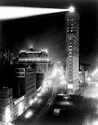 1908 - Times Square by night