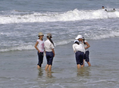 Cua Dai Beach, four girls