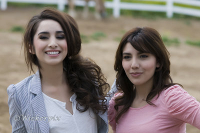 Sisters 001w.jpg