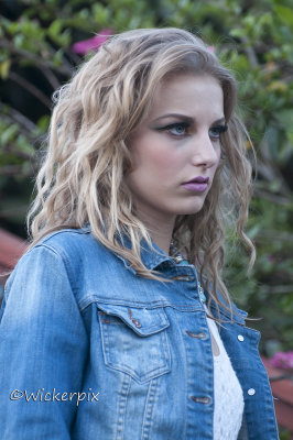 Ellie 018w.JPG