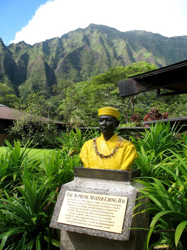 Supreme Master Ching Hai statue, Hoomaluhia Botanical Garden, Kaneohe, Oahu, Hawaii