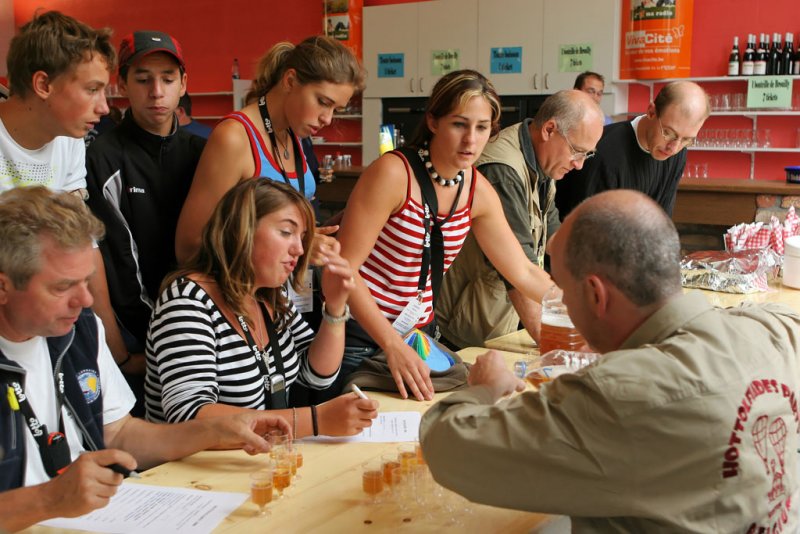 Hottolfiades 2006 - Animations et repas du dimanche 27 août
