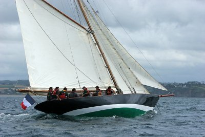 15 Douarnenez 2006 - Le samedi 29 juillet - Pen Duick, le voilier mytique d'Eric Tabarly