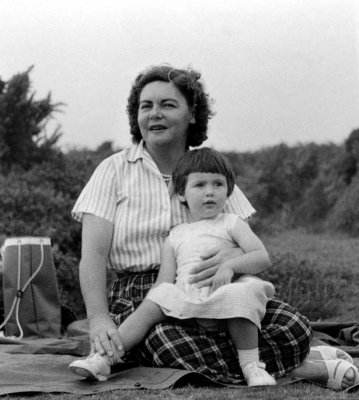 Hyacinth Elizabeth Santillo (Nee Hoare) and Daughter Joanne Santillo