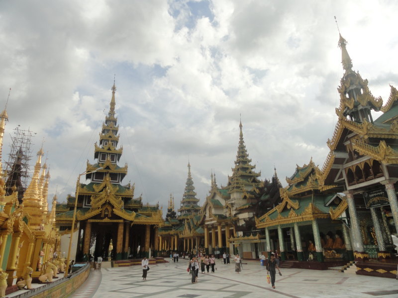 Myanmar / Shwedagon Pagoda