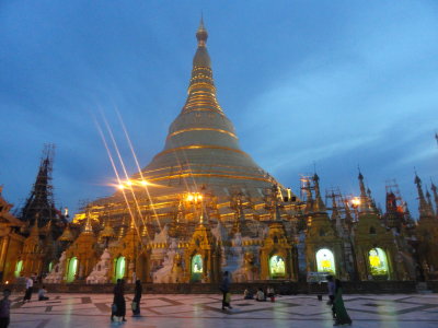 Myanmar / Shwedagon Pagoda