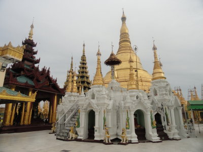 Myanmar / Shwedagon Pagoda