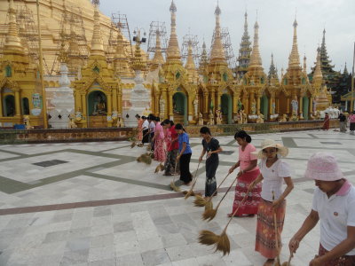 Myanmar / Shwedagon Pagoda