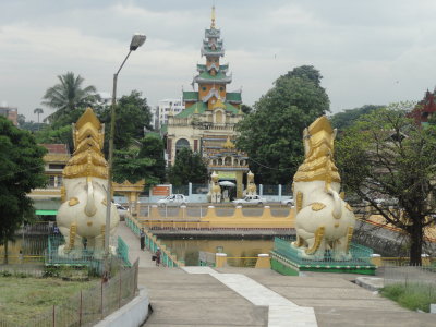 Myanmar / Shwedagon Pagoda