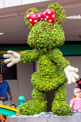 Topiary Minnie greets guests