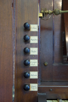 Snetzler drawknobs: left jamb