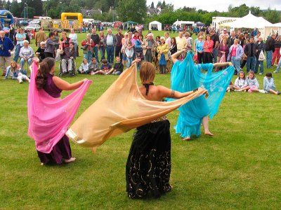 48 Belly Dancers