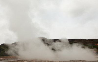 2166 Hot Springs of Geysir.jpg