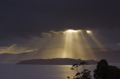  Sun rays, Lyttelton Harbour, Canterbury, New Zealand