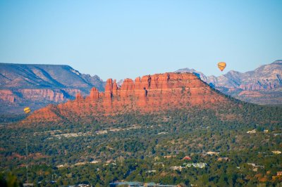 Sedona MorningBalloonsRising