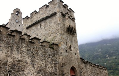  Church of Luz, built in the 1200's